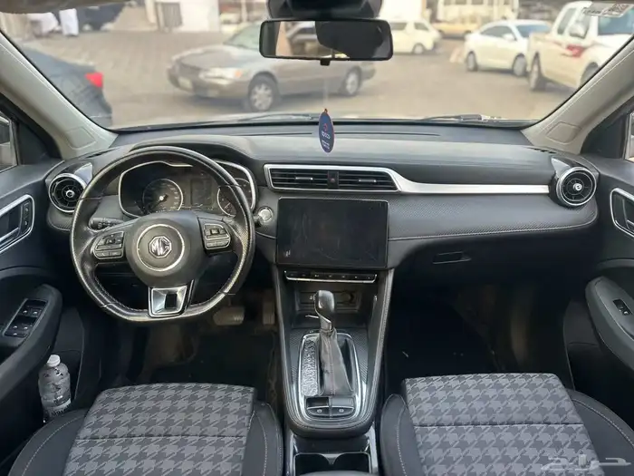 جيب ام جي zs 2022 8