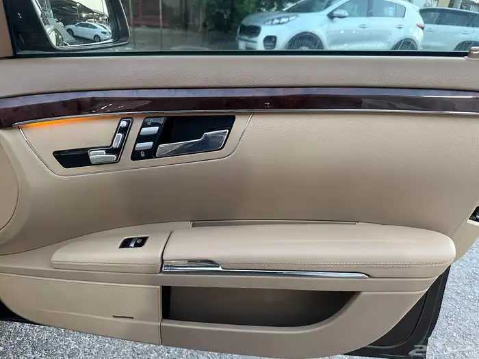 مرسيديس بانوراما 15