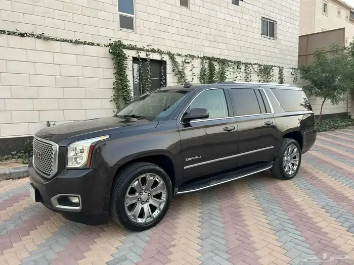 جي ام سي يوكن XL دينالي 2016 3