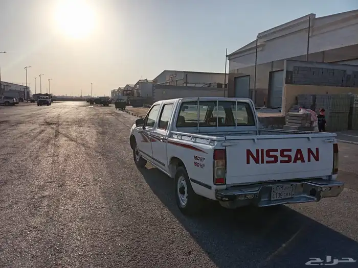 للبيع دتسن 2003 غمارتين 5