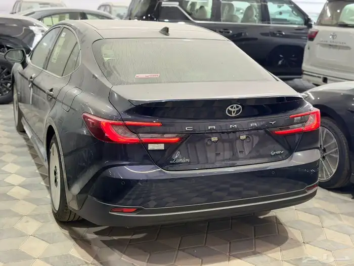 كامري 2015 لومير سعودي هايبر كحلي 3