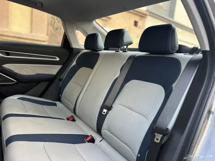 جيلي امجراند 2023 فل كامل 14