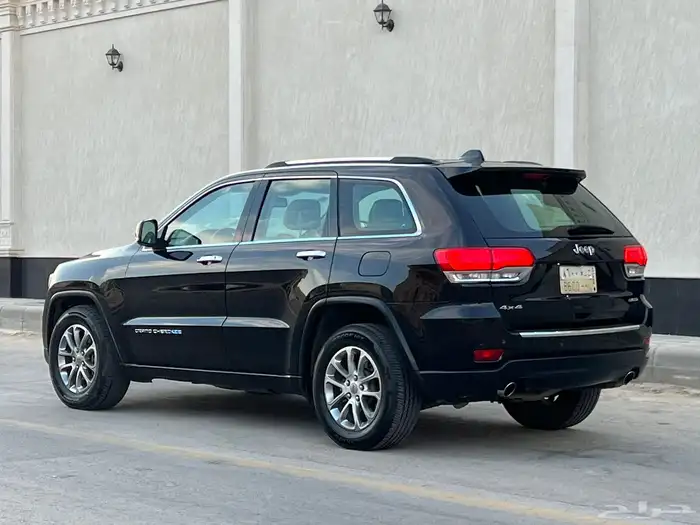 جراند شيروكي ليمتد 2015 (( بحالة ممتازة )) 8