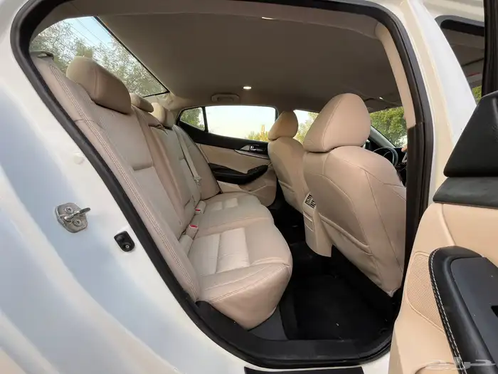 نيسان مكسيما 2016 (( بحالة ممتازة )) 38