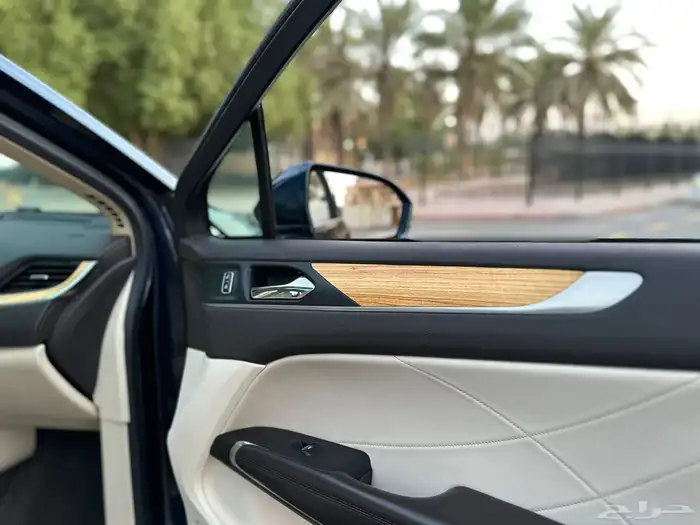 لنكولن MKC 2015 ( بحالة الوكالة ) 44