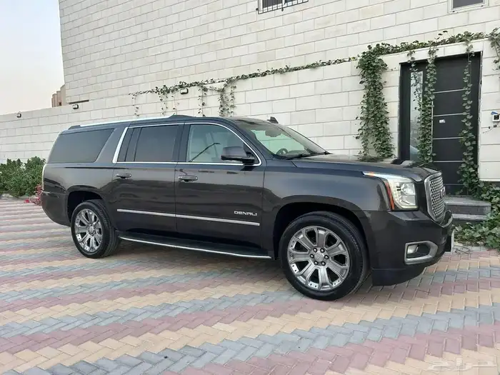 جي ام سي يوكن XL دينالي 2016 1