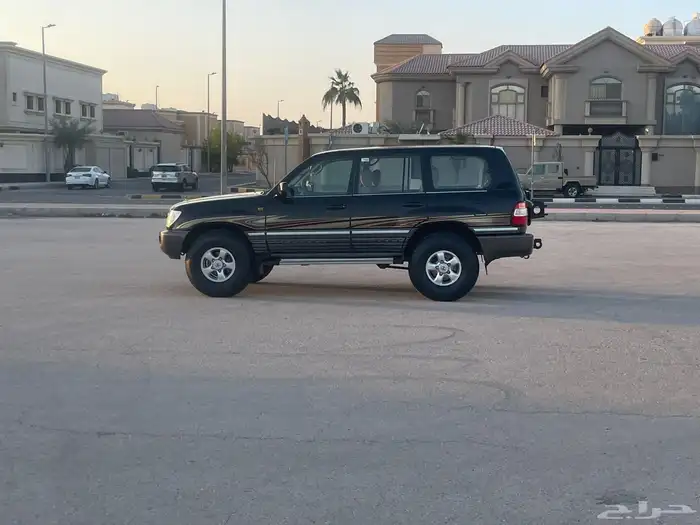 جيب تايوتا لاند كروزر2006 1