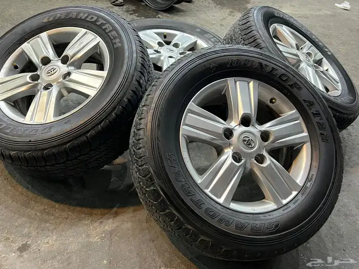 جنوط جيب لاند كروزر 2015 اصلي وكاله  مع كفرات دنلوب 285.60.1 18