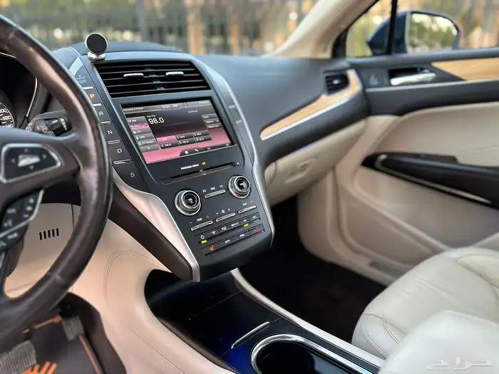 لنكولن MKC 2015 ( بحالة الوكالة ) 26