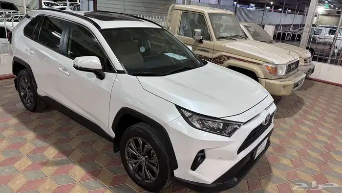 راف 2024 بنزين فل كامل سعودي مكينه 2.0 بحالة الوكالة 2