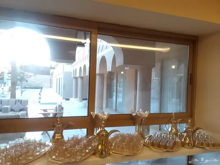 قهوجي ومضيف 0