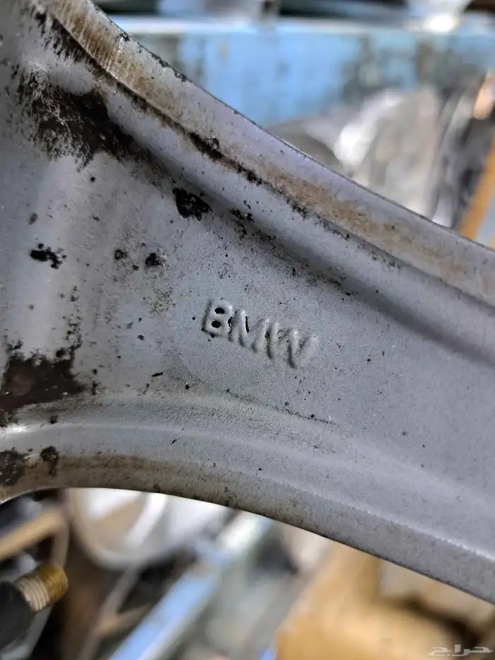 جنوط بي ام دبليو 2015 مقاس18 اصليه وكاله 6