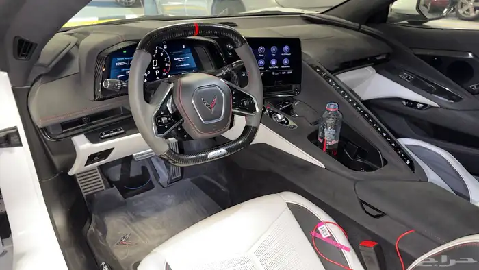 كورفيت Z06 70th university موديل 2023 7