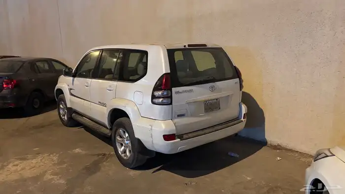 برادو ابيض 2006 ماشي 50 بحاجه إلى محرك 2