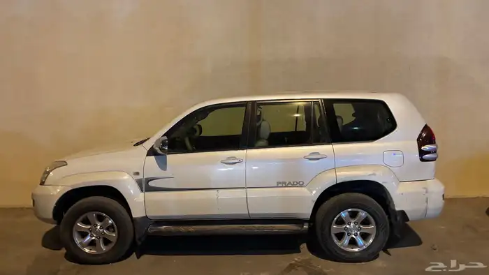 برادو ابيض 2006 ماشي 50 بحاجه إلى محرك 3