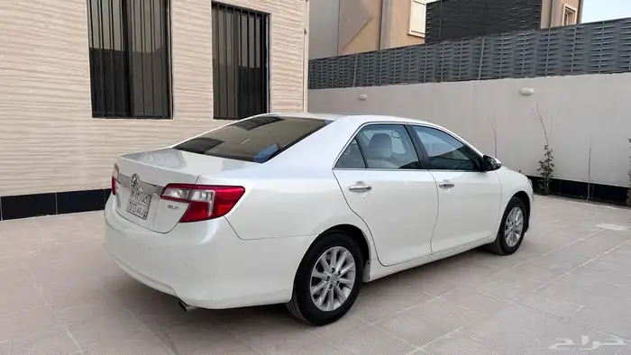 ( تم البيع ) كامري 2014 GLX نظيف بلد 4