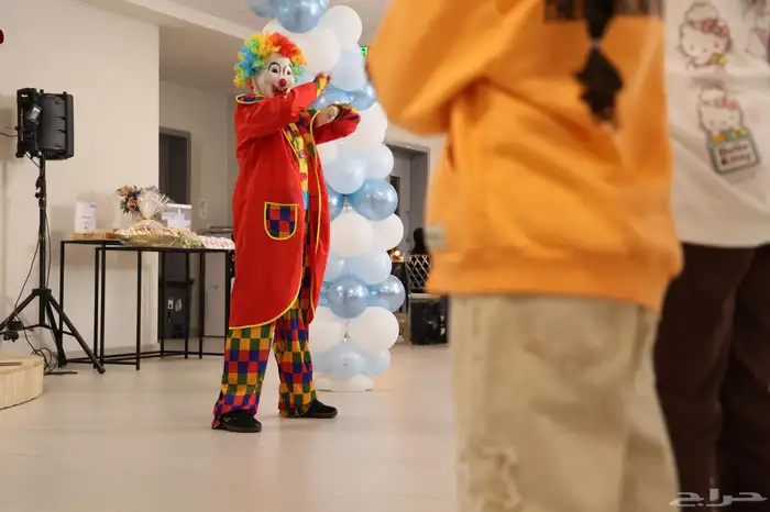 مهرجة مع رسم وجه 1