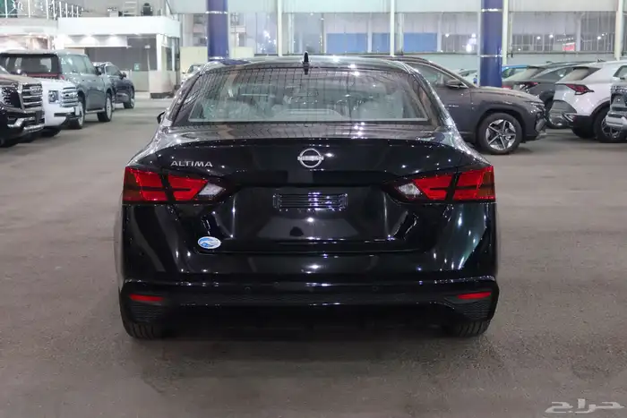 نيسان التيما ستاندر موديل 2026 بسعر 105.225 4