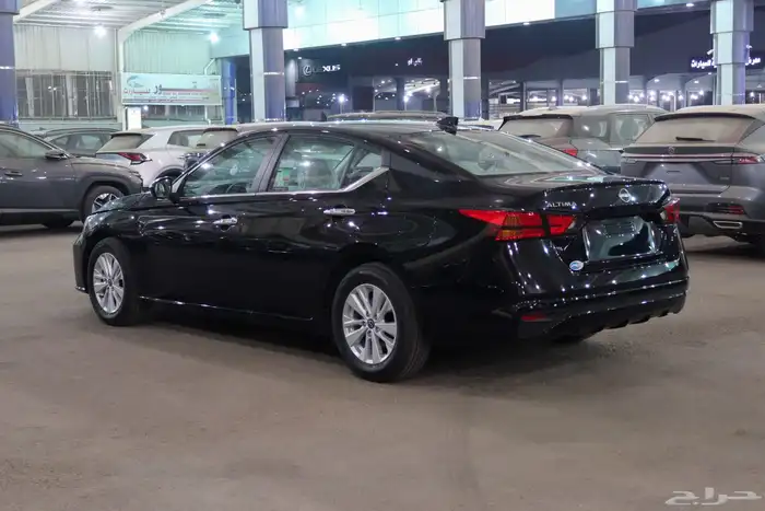 نيسان التيما ستاندر موديل 2026 بسعر 105.225 3