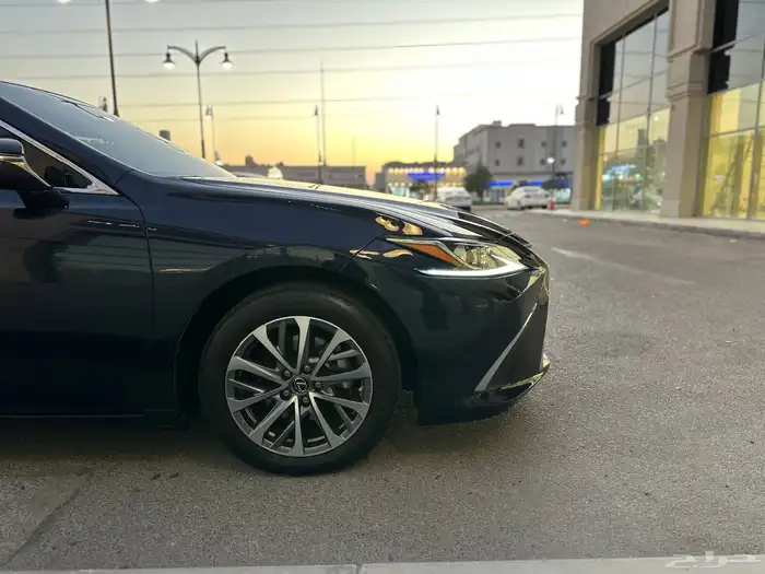 لكزس ES300 2023 سعودي 2