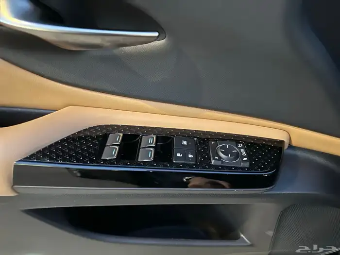 لكزس ES300 2023 سعودي 19