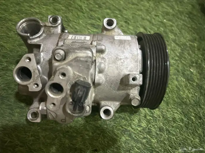 للبيع قطع غيار كورولا 2013م مستعمله نظيفة كما في الصور 7