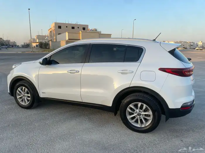 كيا سبورتاج ابيض 7