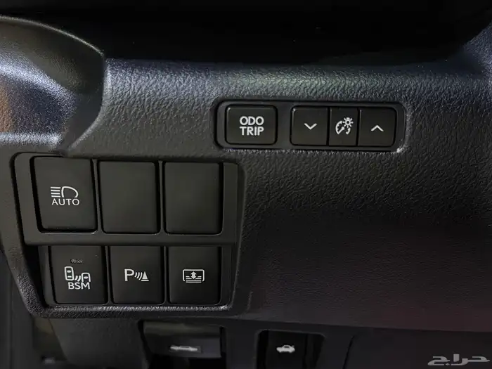 لكزس - IS اف سبورت - 2016 ( بحالة ممتازة ) 13