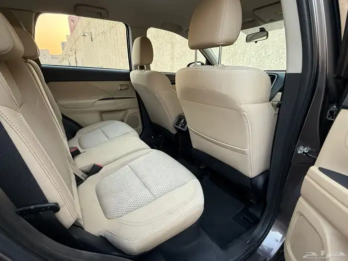 اوتلاندر 2020 31