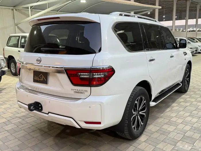 باترول 2024 تيتانيوم 8 سلندر 6