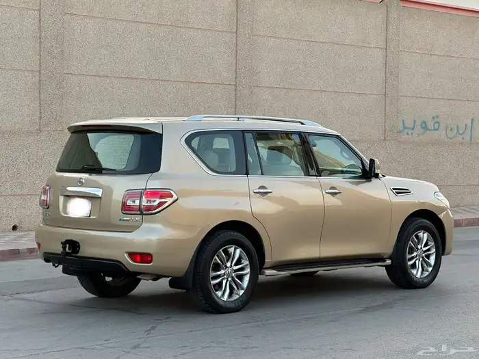 نيسان باترول 2010 بلاتنيوم 400 7