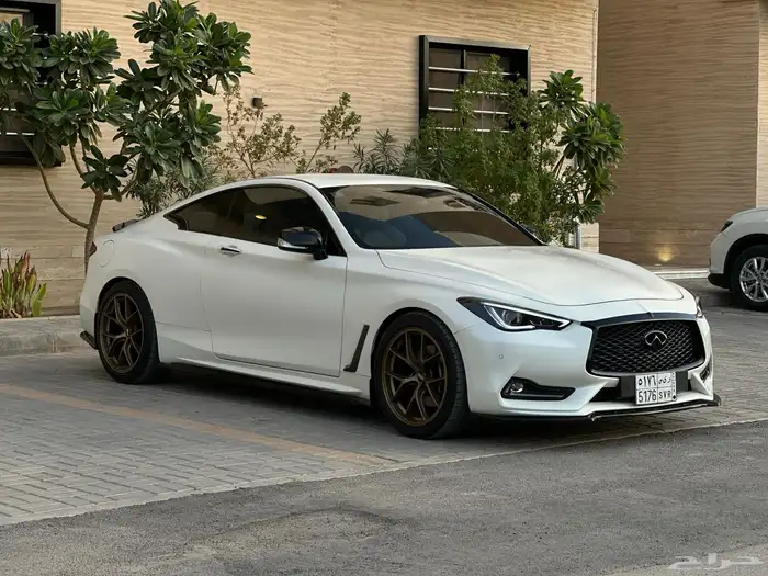 انفنتي Q60 2022 4