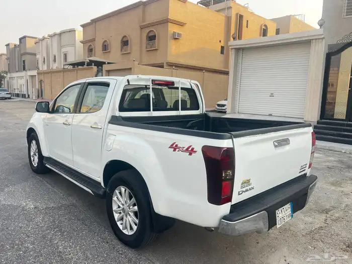 ايسوزو ديماكس 2020 LS نظيف .. 7