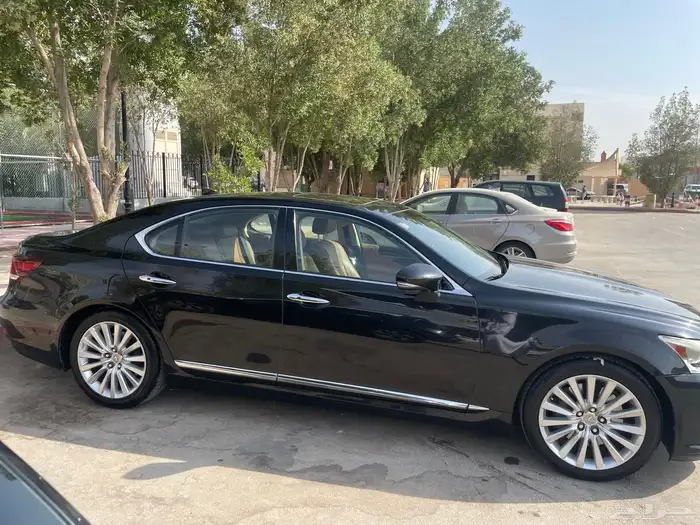 لكزس LS460 2014 نظيف 3