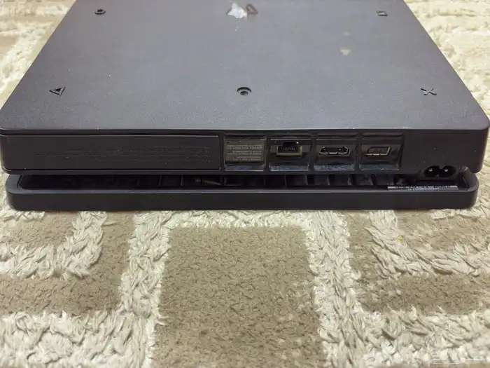 سوني فور نضيفه للبيع 2