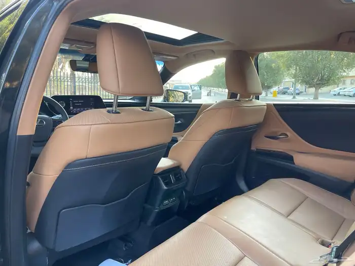 لكزس-ES300h-2022(ممشي68الف) 18