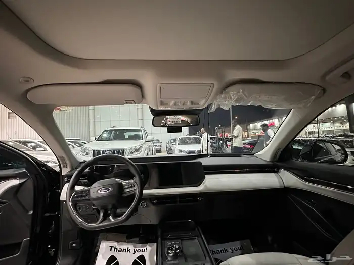 فورد تورس تيتانيوم موديل 2025 فل كامل شبه جديده 13