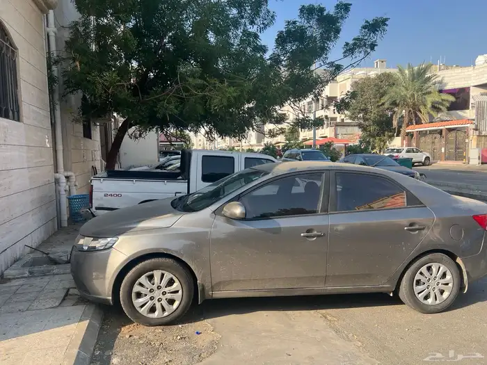 كيا سيراتو 8