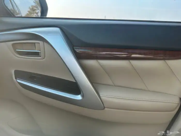 ميتسوبيشي مونتيرو 2017 4