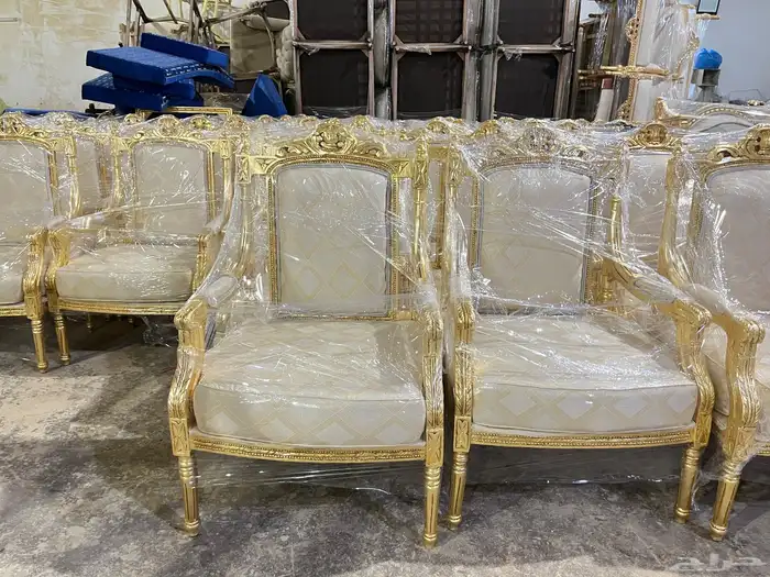 فرش وزل ملكي وكراسي ملكي جديد ومستخدم للايجار 1