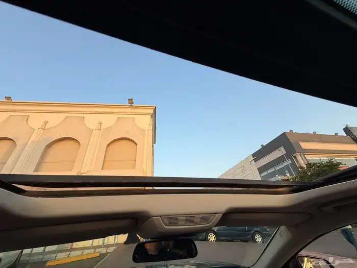 للبيع بي أم دبليو 730 مخزن ومصين موديل 2010 9