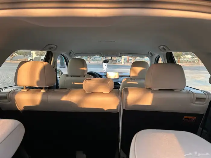 مازدا CX9 لون أبيض 12