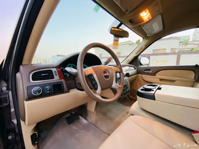 جمس يوكن 2014 مخزن بحاله الجديد ماشاء الله 23