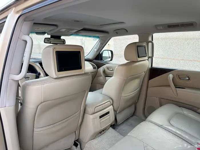 نيسان باترول 2010 بلاتنيوم 400 17