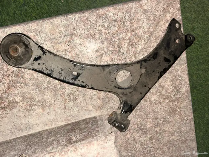 للبيع قطع غيار كورولا 2013م مستعمله نظيفة كما في الصور 1