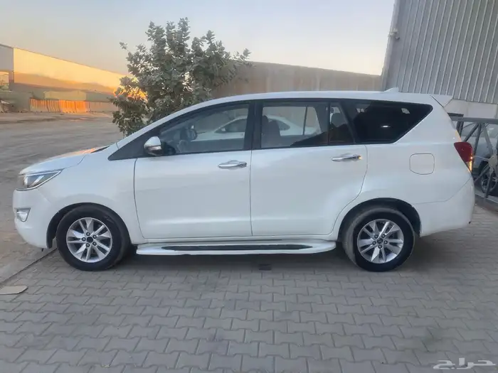 للبيع انوفا 10