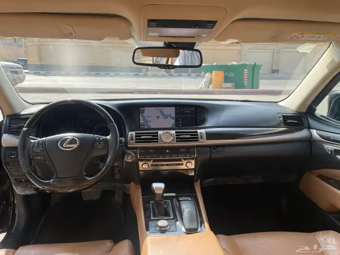 لكزس LS460 2014 نظيف 11