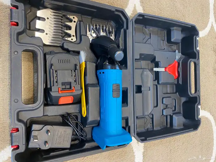 للبيع مكينه حلاقت اباعر بطاريه 7