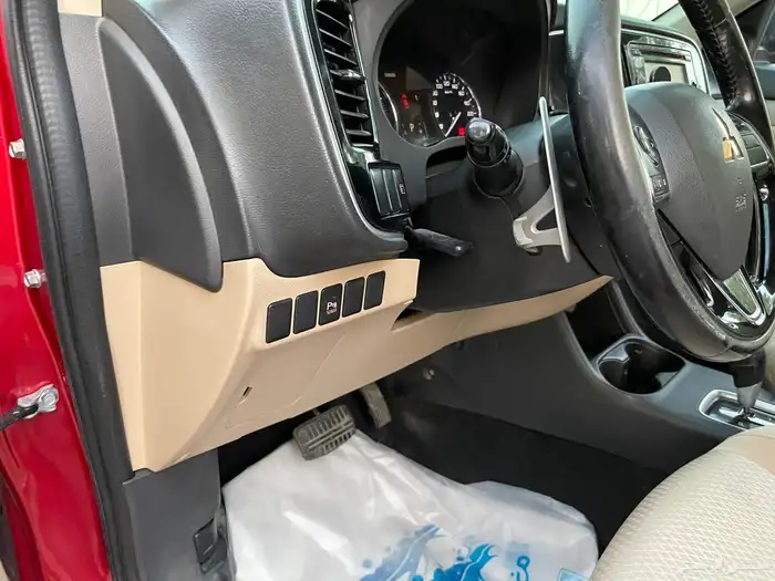 متسوبيشي اوتلاندر 2016 سعودي 11