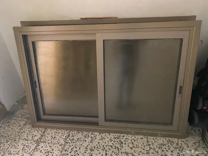 نوافذ مستخدمة نضيفة جد ا العدد اثنين 0